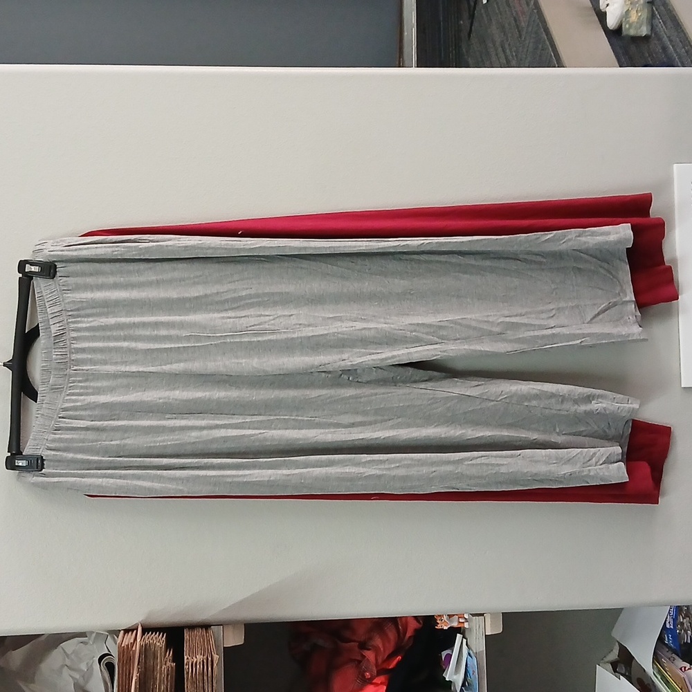 Women's 2 Pack Gray And Red BAMBOO Sleepwear Pants SIZE XL